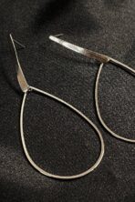 Brinco Grande De Fio E Gota Vazada Banhado Ródio Branco [F027] - Image 2