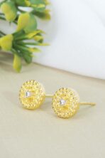 Brinco Círculo Pequeno Com Zircônia Central Banhado Em Ouro 18k [F027] - Image 2