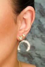 Brinco Pequeno De Coração Com Zircônias Colorido Banhado Em Ouro 18k [F027]