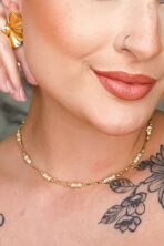 Colar Choker Com Mini Pérolas Na Corrente Banhado Em Ouro 18k [F027]