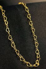 Choker Com Coração Vazado Pequeno Interligado Banhado Em Ouro 18k [F027] - Image 2