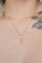 Colar Pingente Menino Com Zircônia Colorida Banhado Em Ouro 18k [F027]