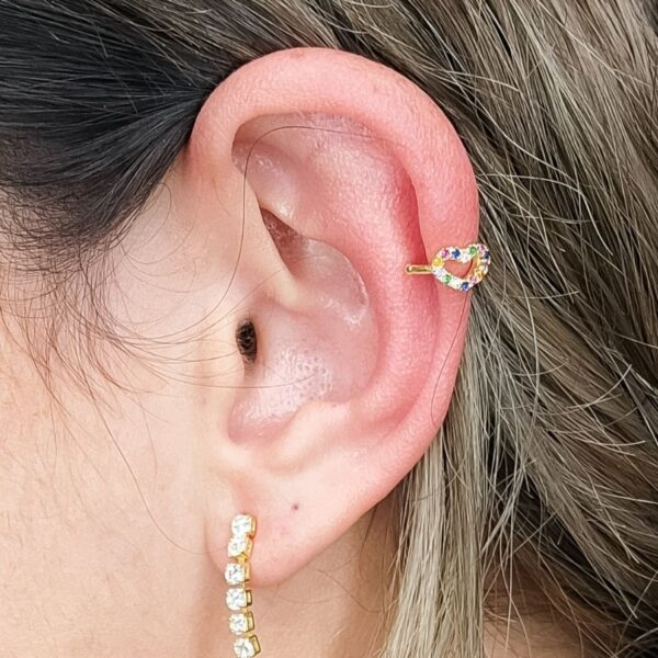 Piercing Fake Com Coração De Zircônias Coloridas Banhado Em Ouro 18k [F027]