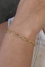 Pulseira Com Elos Ovais Intercalados Com Elos De Corações Banhado Em Ouro 18k [F027]